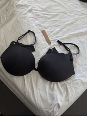 SKIMS Black Seamless T-Shirt Bra